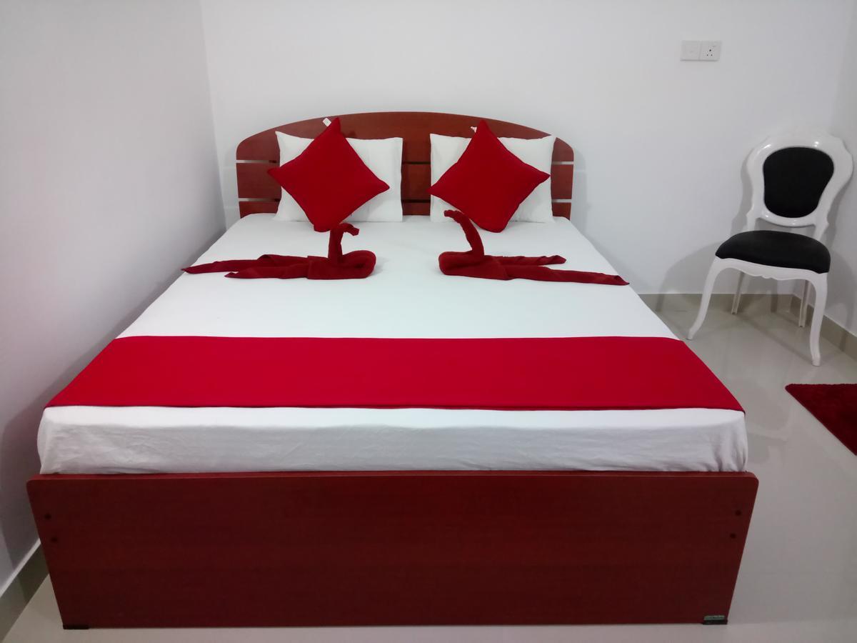 Oasis Beach Hotel Negombo Zewnętrze zdjęcie