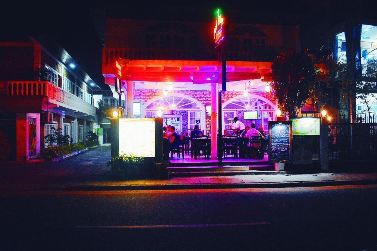 Oasis Beach Hotel Negombo Zewnętrze zdjęcie